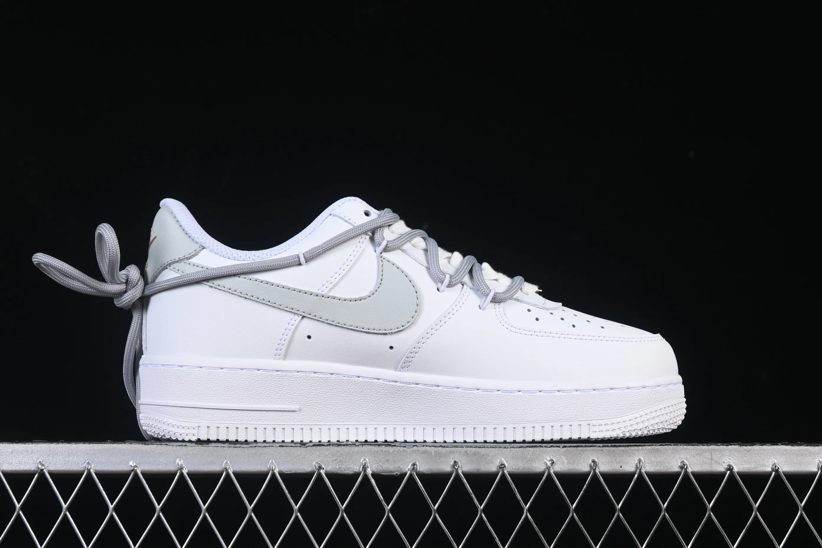 All Categories Nk Air Force 1 Air Force Series Nk Air Force 1 Low Air Force Low Nike Air Force 1'07 Low White Gray Gold Double Hook Air Force One Low Casual Shoes CZ0170-106